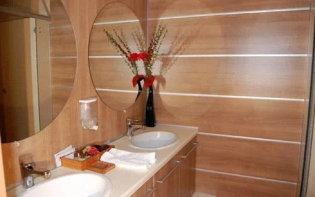 Yeni Tuana Otel