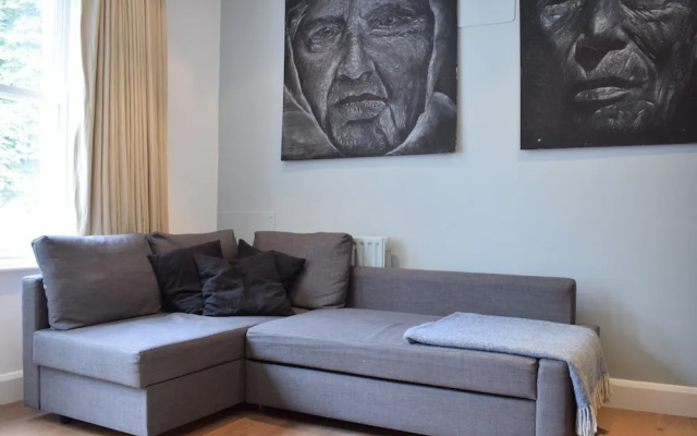 1 Bedroom Notting Hill Apartment