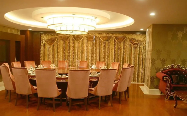 Huatong Hotel