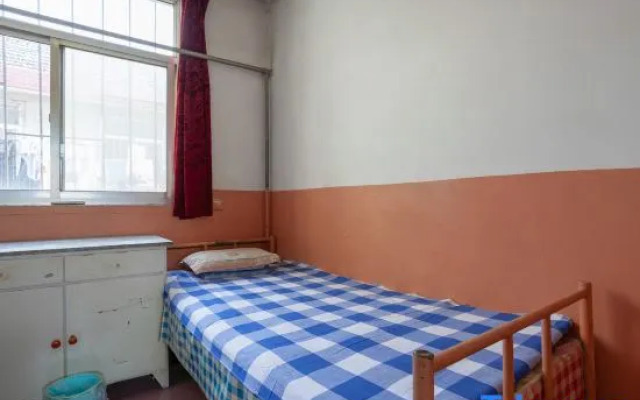 Yantai Dongxing Hostel