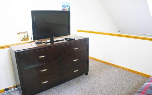 Premier Condo completely renovated Highridge C8