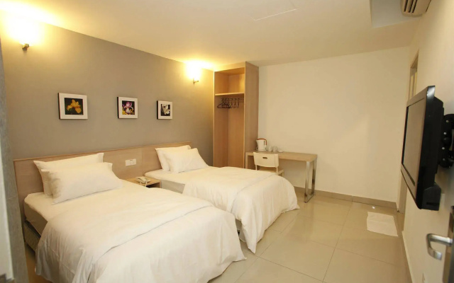 Iris Garden Hotel