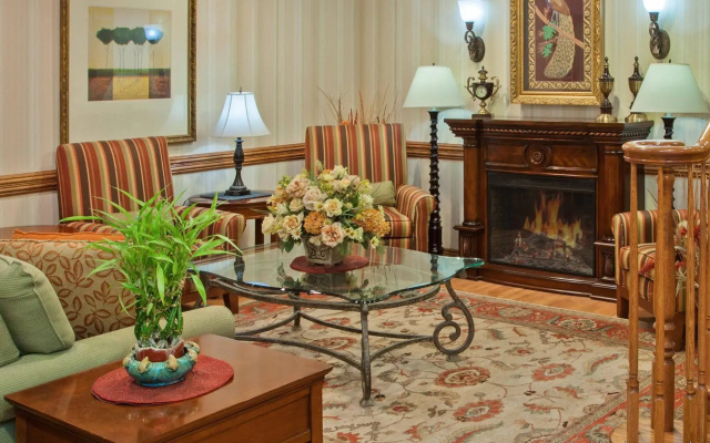 Country Inn and Suites Valparaiso