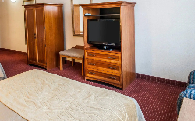 Comfort Inn & Suites