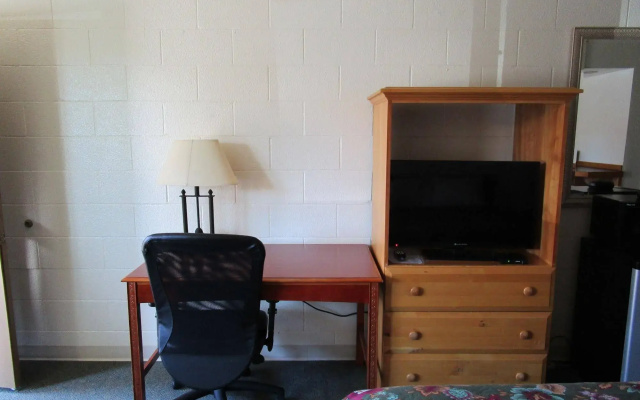 Northwoods Motel