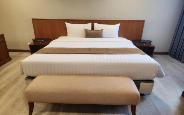 United Tower Thonglor by Aspira