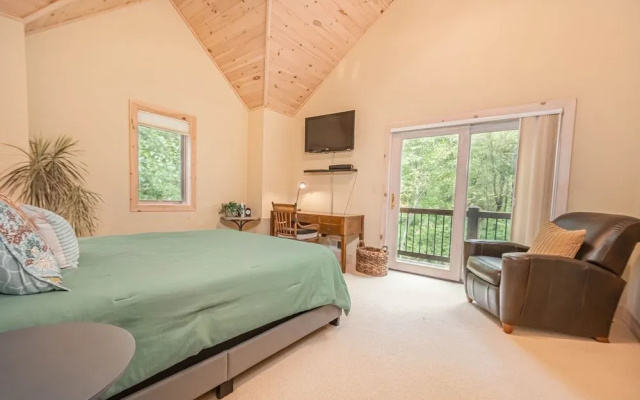 Play-a-way Chalet by Taylor Made Deep Creek