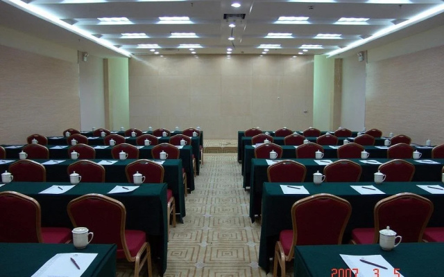 Tarim Petroleum Hotel