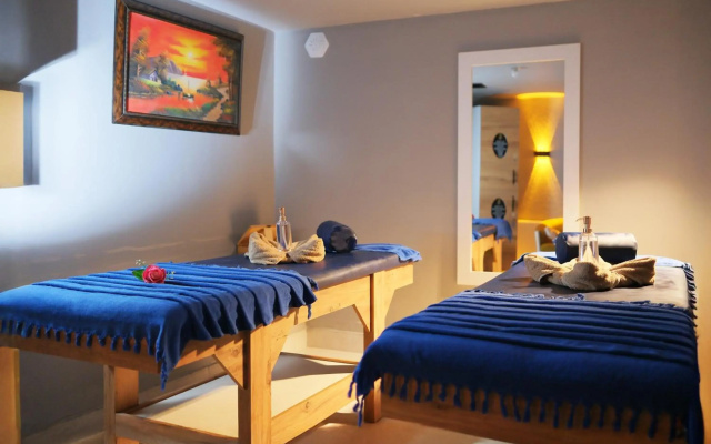 Grand Midyat Hotel