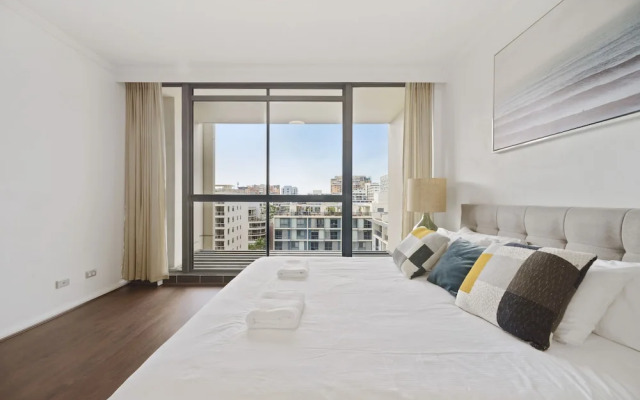 HomeHotel Stylish 3 Bed Clean & Comfort