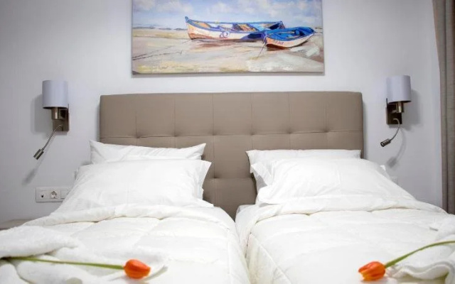 Aegean Horizon Beachfront Villas