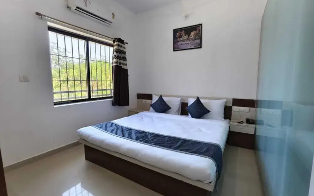 Hotel Hari Om Swimming Pool In Diu