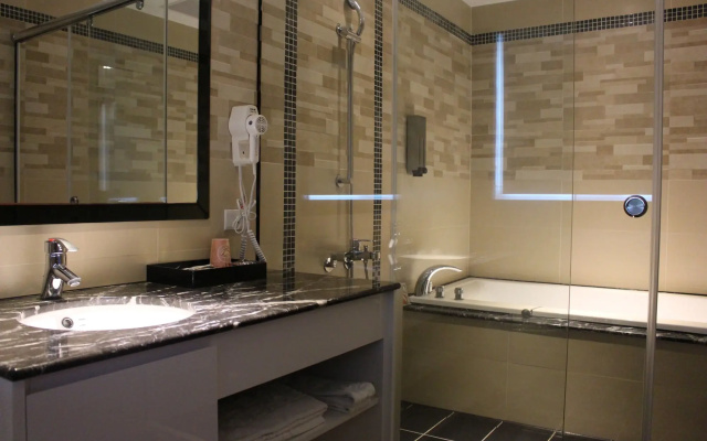 White House Beach Hotspring Resort