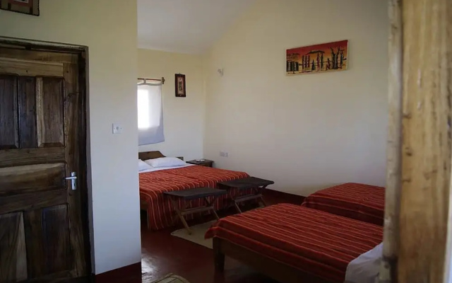 African Sunrise Lodge and Campsite