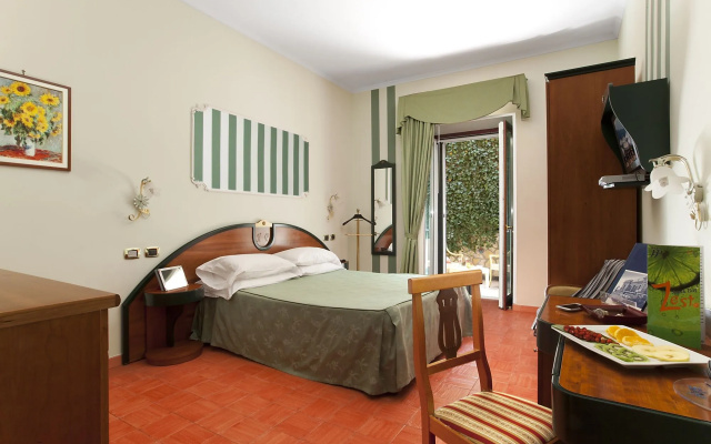 Hotel Prestige