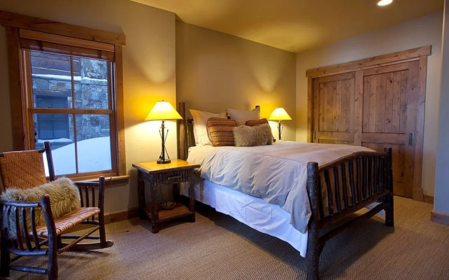 Elkstone Place 6