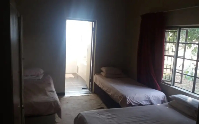Room-cosy Farmhouse for 4 Persons