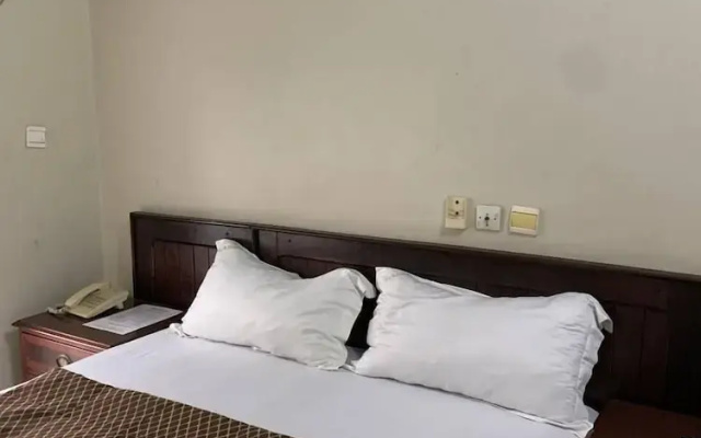 SKY Hotel Bonapriso