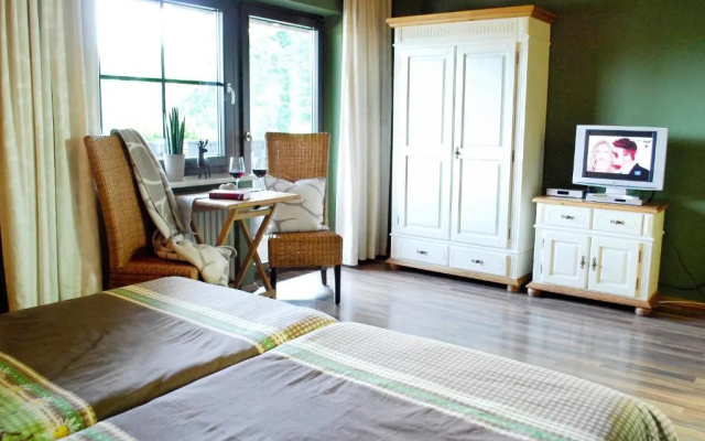 Montara Suites