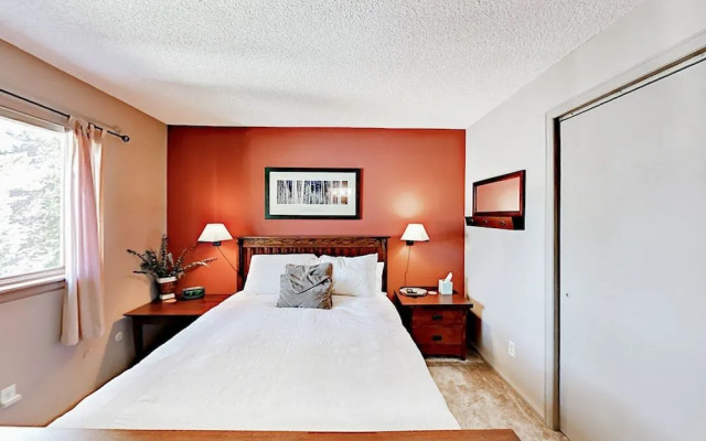 1001 Grandview Drive Condo Unit B22
