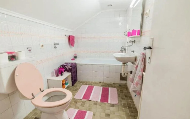 Rooms & Apartment GH Pasha