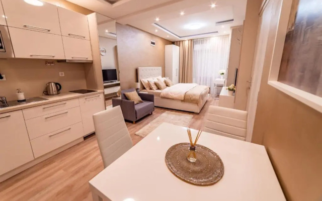 Ivi Place Apartments