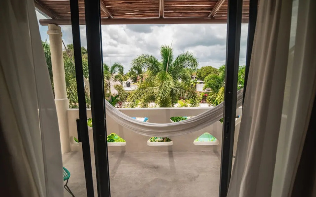 Blue Palm Bacalar