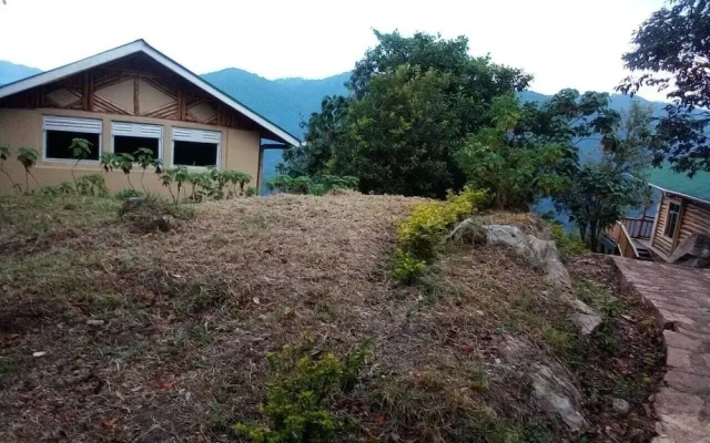 Orugano Bwindi Lodge
