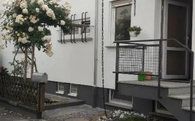 Zimmer Frei