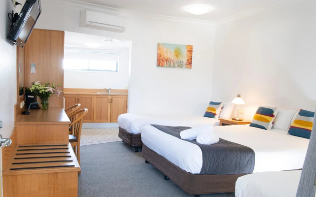 Rockpool Motor Inn