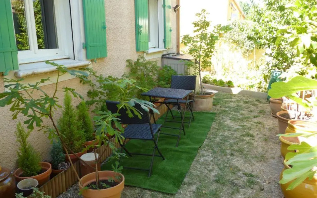 Chez Patrick Roujan