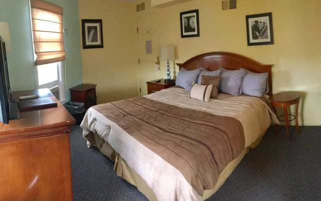 The Grenville Hotel and Restaurant