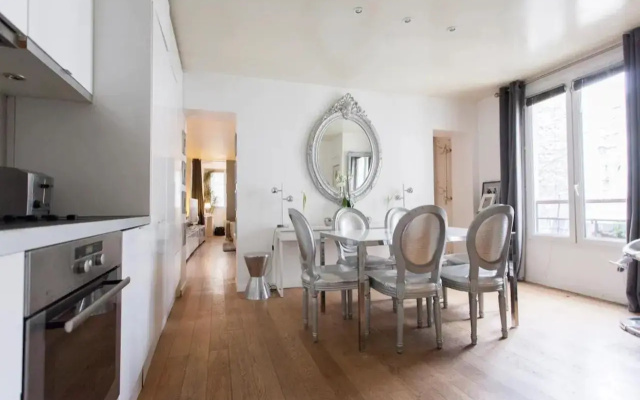 Duplex design à 5min du sacré c ur