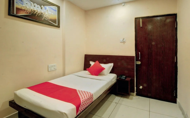 OYO 30475 Sangam Residency