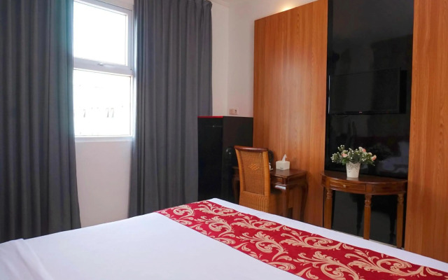 Marilyn Hotel Serpong