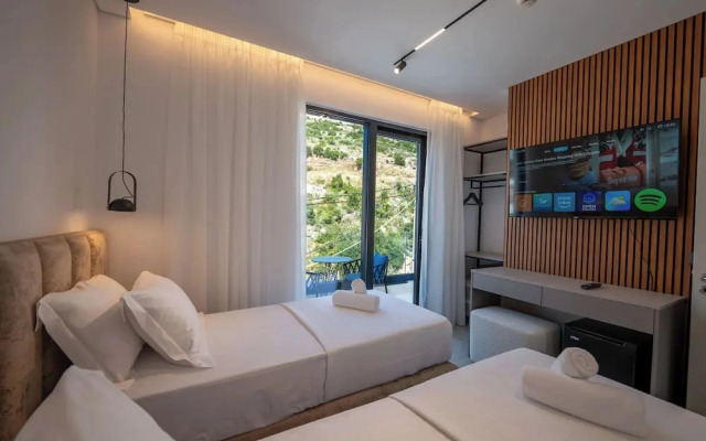 Litan Hotel