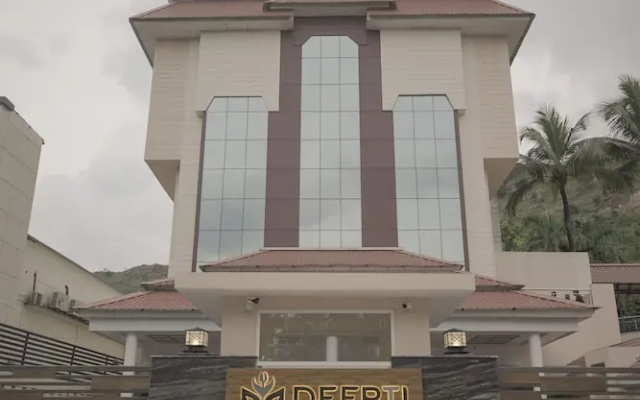 Hotel Deepti Courtyard
