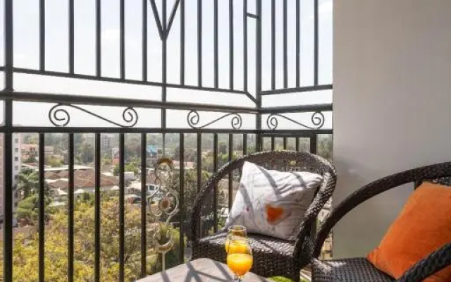 Relaxing, 3bdr with king bed & free parking