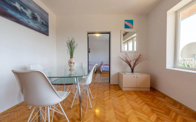 Holiday Home in Lisicic With Pool