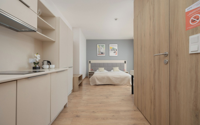 Wolska Studio Apartments by Solarento