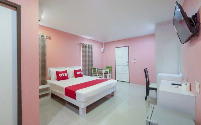 OYO 1030 Cd Mansion
