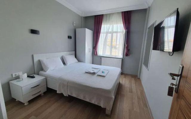 Gold İn Hotel