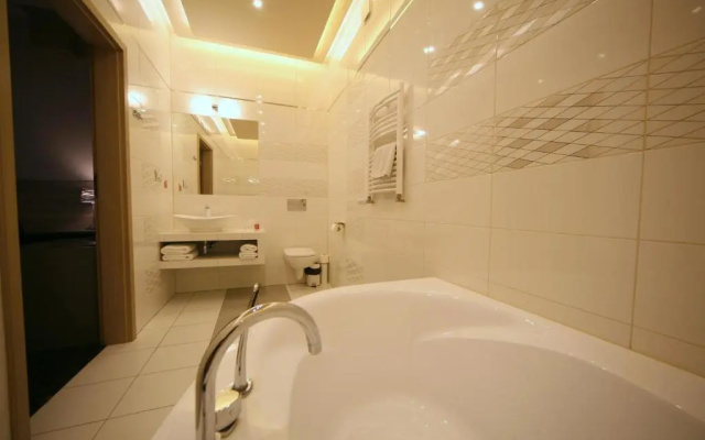 Hotel Seven 7