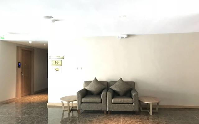 May Hotel