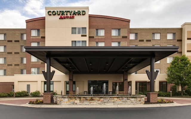 Courtyard by Marriott Chicago Schaumburg/Woodfield Mall