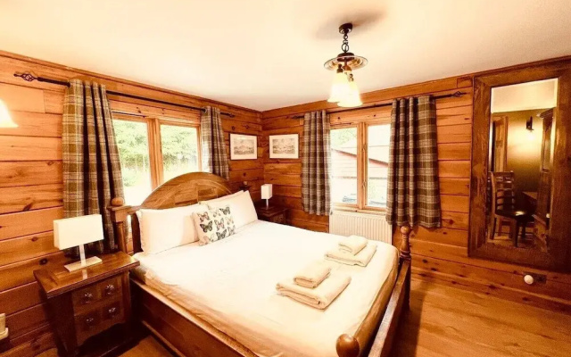 Lodges On Loch Ness