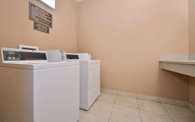 Americas Best Value Inn & Suites San Benito