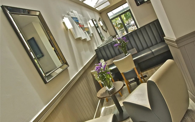 Pembury Hotel