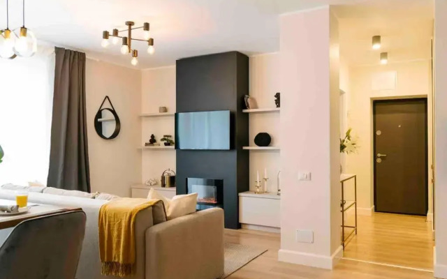 Sunny 2BR Flat-Top Location-Amazing Views