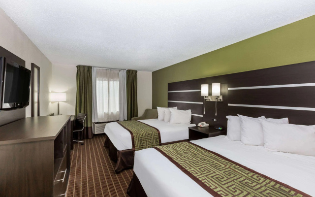 Baymont by Wyndham Louisville South I 65